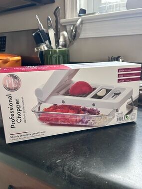 Williams Sonoma PL8 Professional Vegetable Chopper NWT
